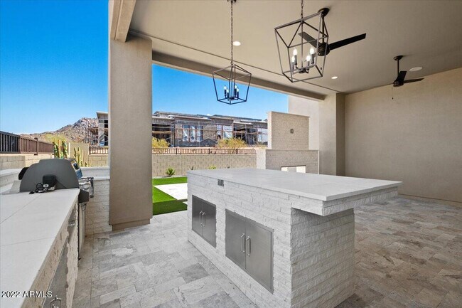 Foto del edificio - 12387 E Black Rock Rd