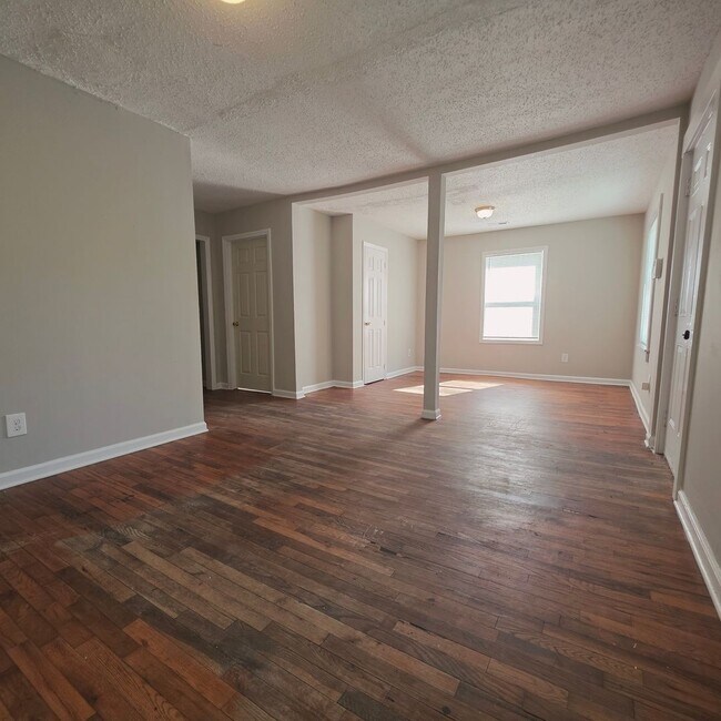Foto del edificio - Cozy Home 4 Bed in Druid Hills