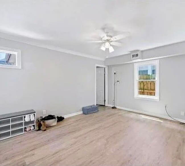 Building Photo - 890 A Ave