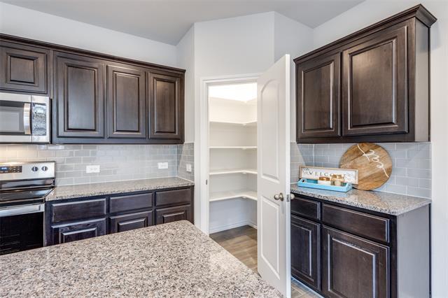 Foto del edificio - 3321 Celestial Ln