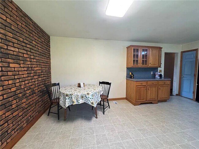 Foto del edificio - 5054 Shawnee Blvd