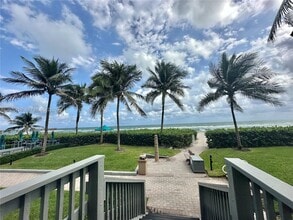 Building Photo - 16425 Collins Ave