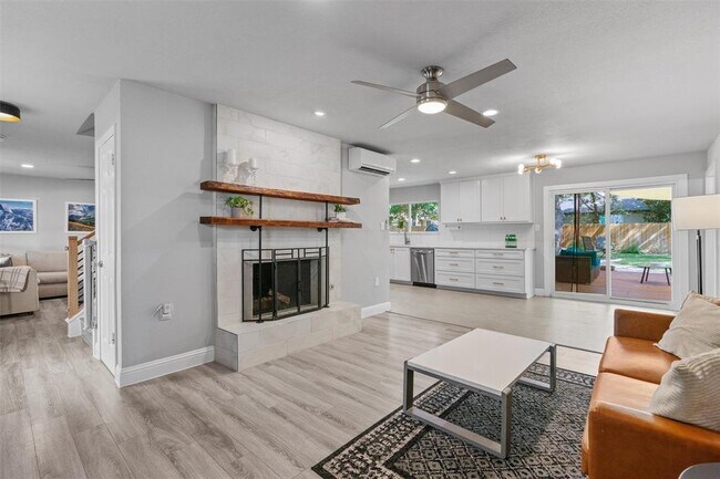 Foto del edificio - 3112 Val Dr