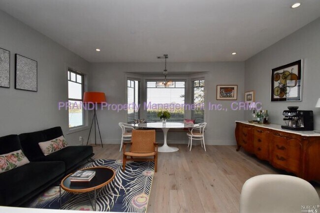 Foto del edificio - 115 Harrison Ave