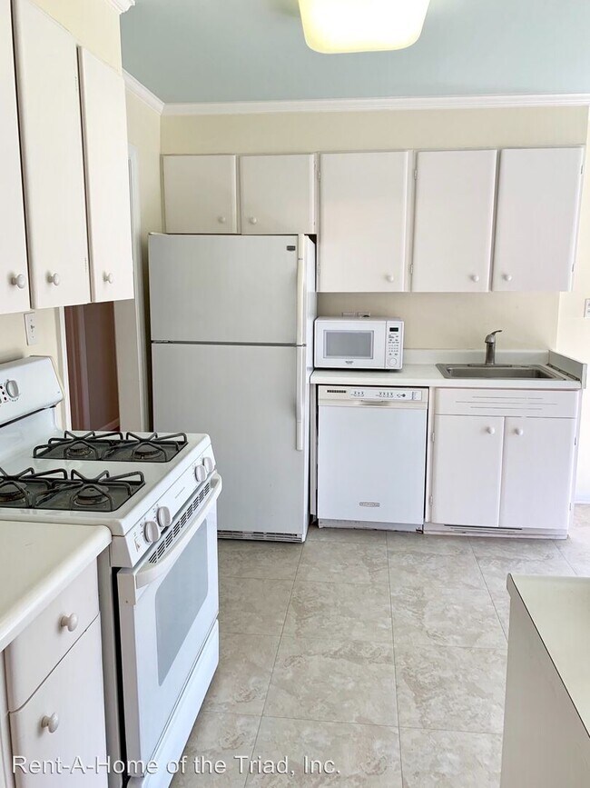 Foto del edificio - 3 br, 2 bath House - 3203 Canterbury Street