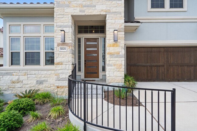 Foto del edificio - Stunning 4-Bedroom Home in Northwest Austin Gated Community