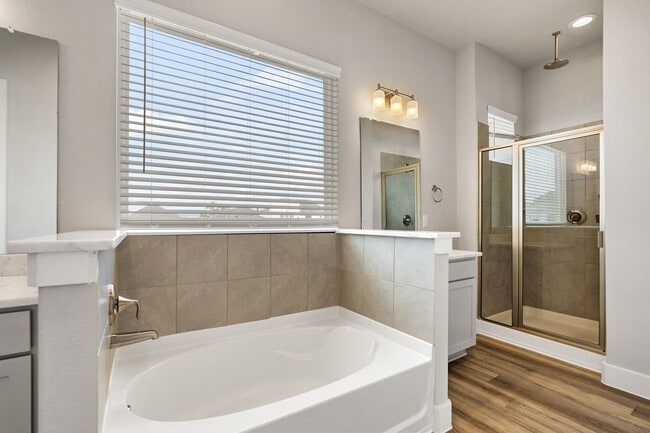 Foto del edificio - 9013 Lonestar River Ln