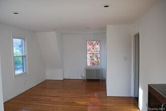 Building Photo - 213-15 33rd Rd