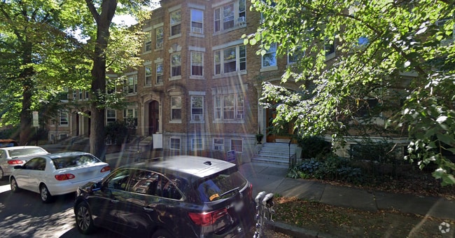 Building Photo - 22 Euston St