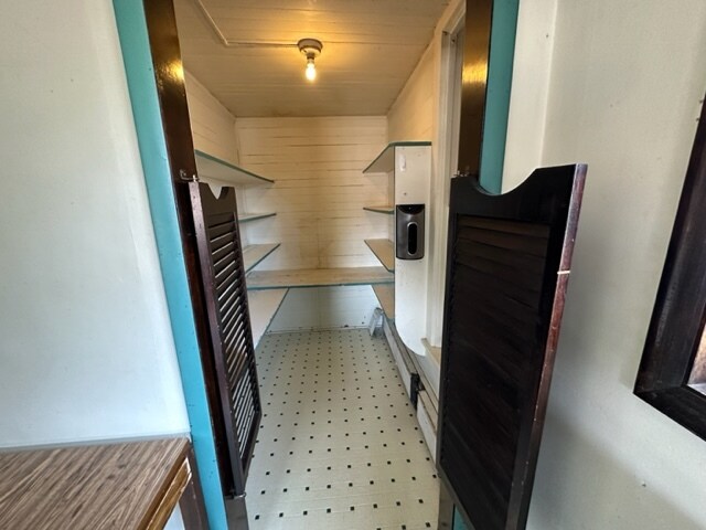 Building Photo - 402 Portage St