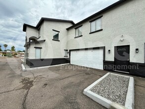 Building Photo - 2153 W Morten Ave