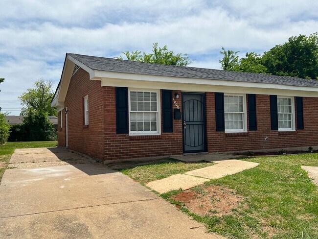 Foto del edificio - Home for Rent in Montgomery