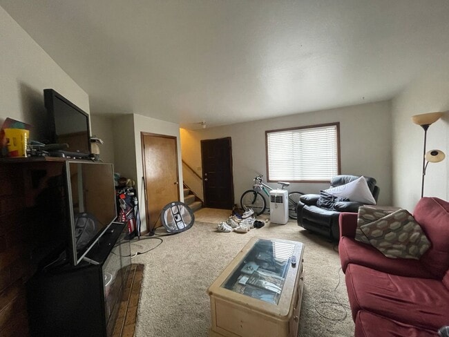 Building Photo - 1624 Azalea Dr