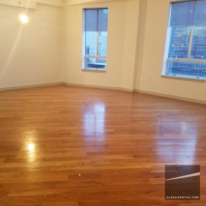 Foto del edificio - 2928 41st Ave