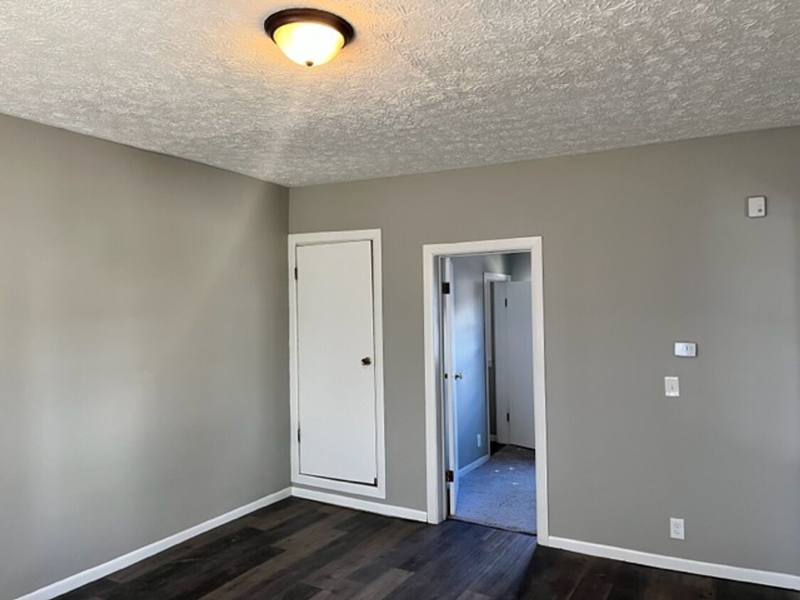 Foto principal - 1735 Everett St