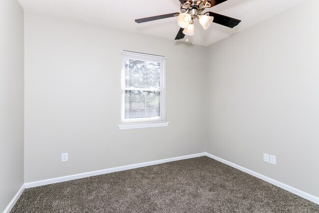 Building Photo - Beautifully Updated All Brick Ranch
