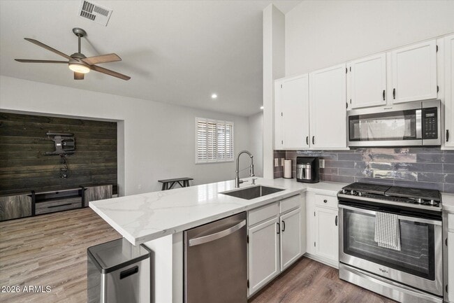 Foto del edificio - 6681 W Dublin Ln