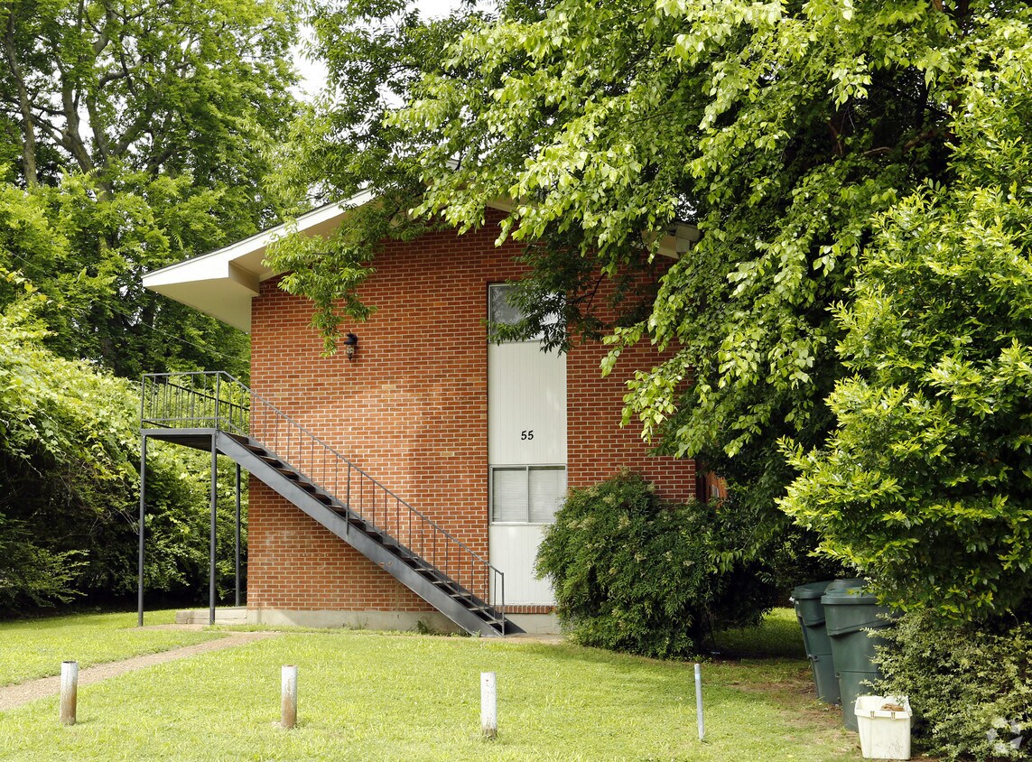 Building Photo - 55 Evergreen St