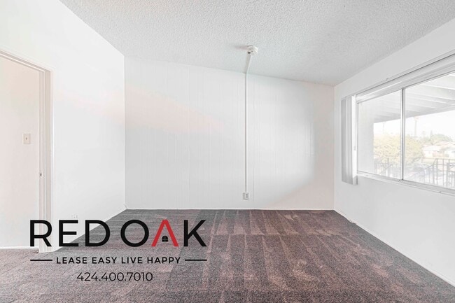 Foto del edificio - 11823 Lakewood Blvd