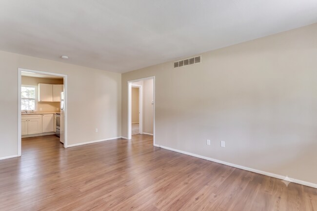 Foto del edificio - 3 Bedroom, 2 Bathroom!