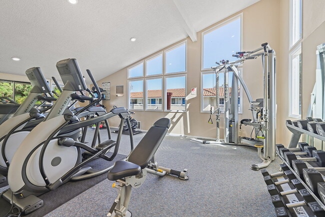 Building Photo - Camarillo Oaks