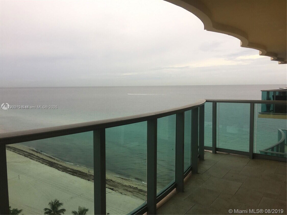 Foto principal - 2501 S Ocean Dr