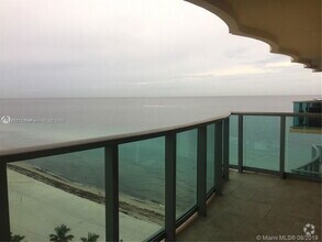 Building Photo - 2501 S Ocean Dr