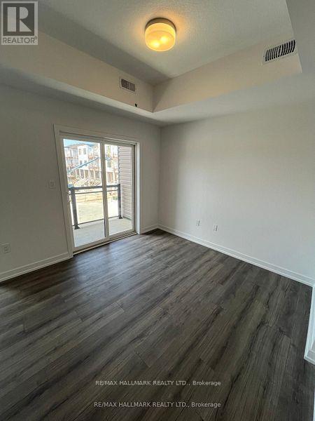 Building Photo - 940 St David St N