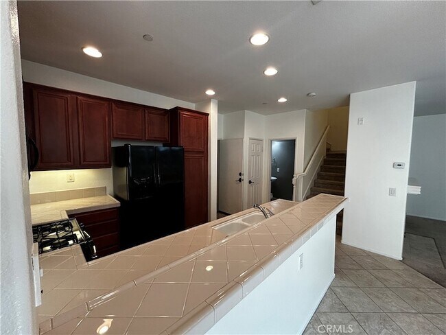 Foto del edificio - 28285 Socorro St