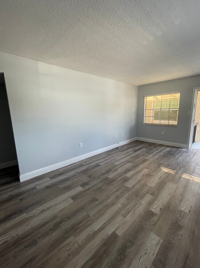 Building Photo - 2207 S Carolina Ave