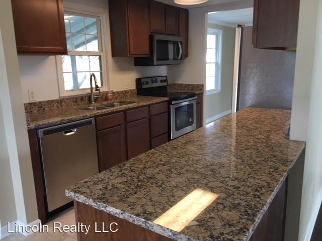 Building Photo - 3 br, 2 bath House - 5007 Lamplighter Road*