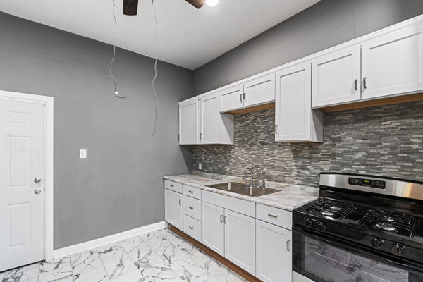 Foto del edificio - 7745 S Dobson Ave