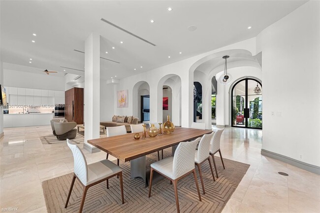Foto del edificio - 5 br, 5.5 bath House - 432 S Hibiscus Dr