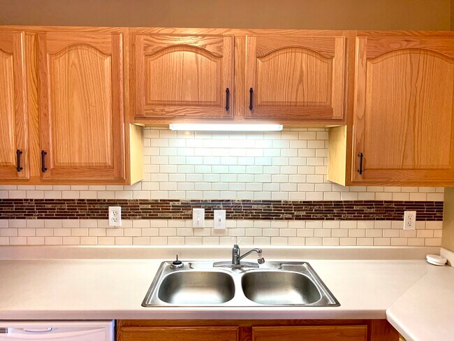 Building Photo - 16510 Tranquility Ct SE