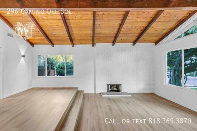 Foto del edificio - 296 Camino del Sol