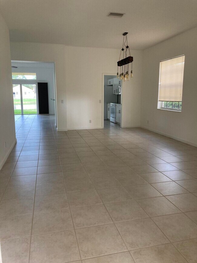 Foto del edificio - 4382 Fox Ridge Dr