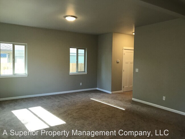 Foto del edificio - 3 br, 2.5 bath House - 21271 Thornhill Lane