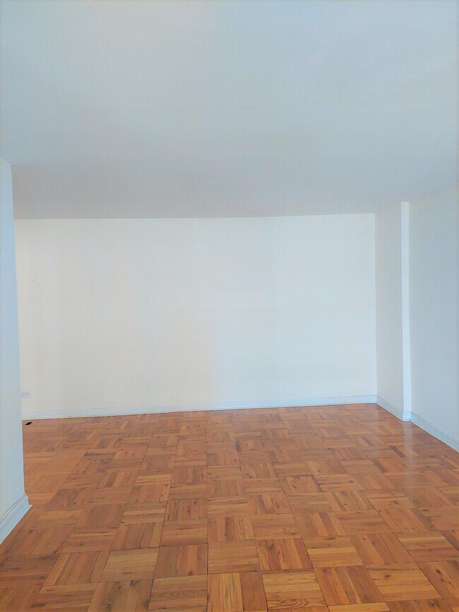 Foto del edificio - 98-01 67th Ave