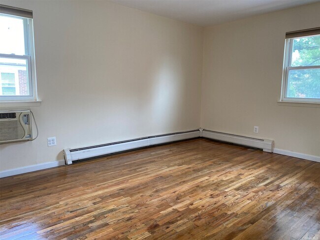 Foto del edificio - 209-11 41st Ave