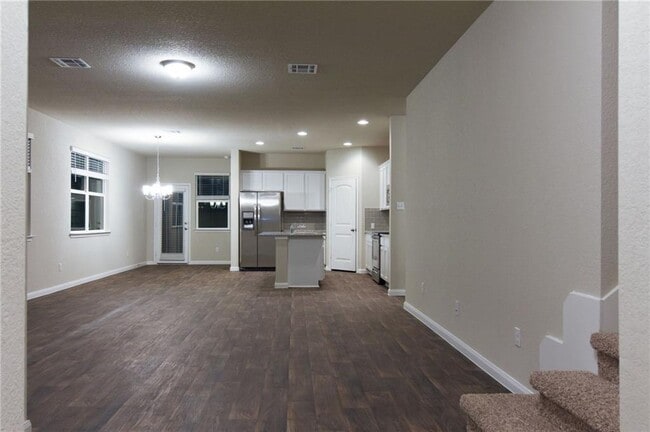 Building Photo - 309 Naset Dr