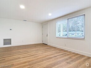 Building Photo - 150 W Mariana Ave