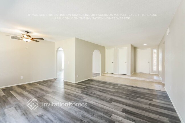 Foto del edificio - 4976 W Charleston Ave