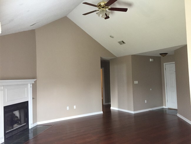 Building Photo - 1601 Whitney Cv