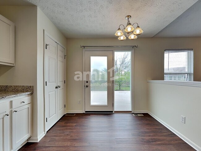 Building Photo - 1266 Poplar Hill Dr