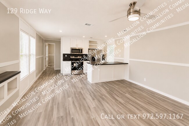 Foto del edificio - 129 Ridgeway Dr