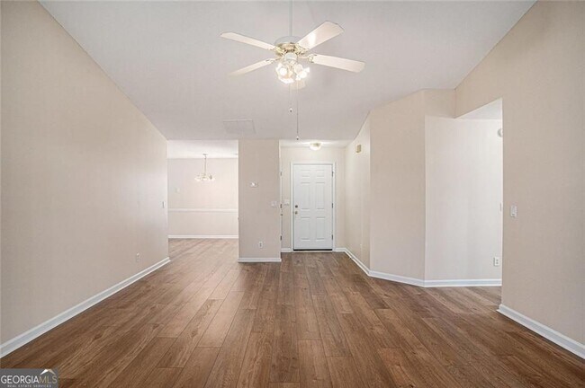 Foto del edificio - 2533 Morning Glory Pl NW