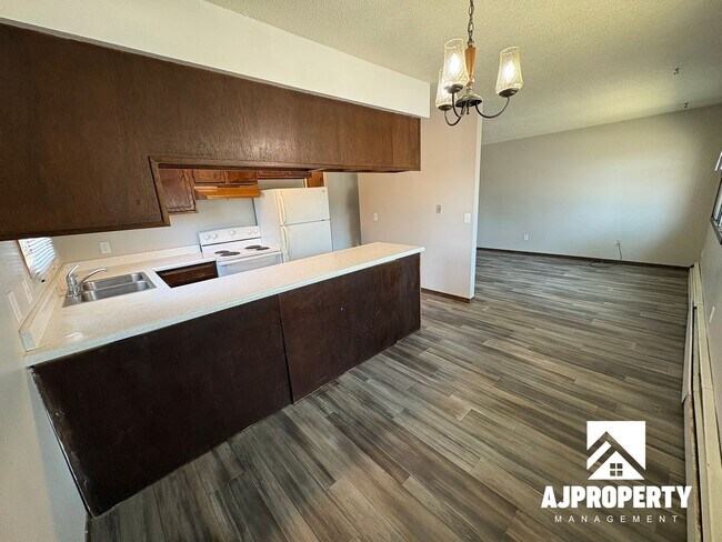 Foto del edificio - 3600 S Cathy Ave