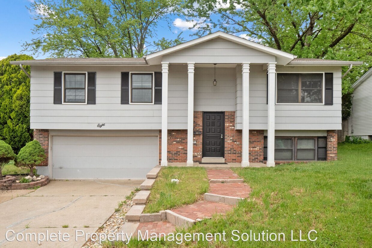 8 Gray Brooke Ln, Florissant, MO 63031 House Rental in Florissant, MO