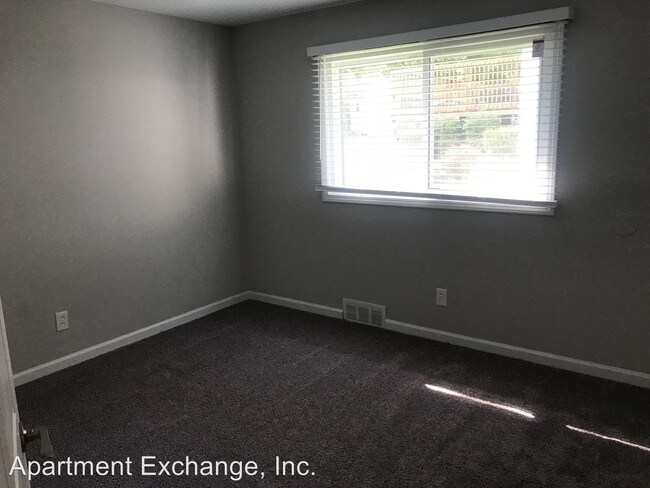 Foto del edificio - 2303-93 Virginia Ct