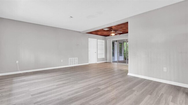 Foto del edificio - 1785 Bayshore Blvd